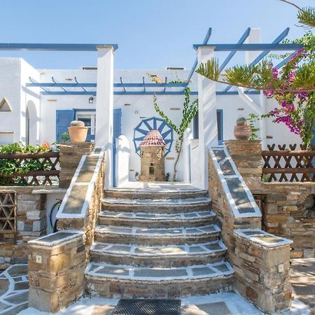 Апартаменти Θἔρως Tinos Екстер'єр фото