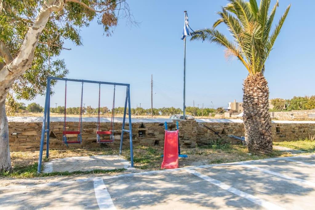 Апартаменти Θἔρως Tinos Екстер'єр фото