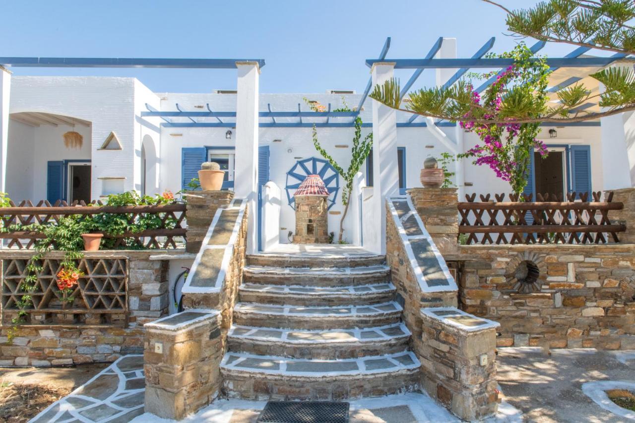 Апартаменти Θἔρως Tinos Екстер'єр фото